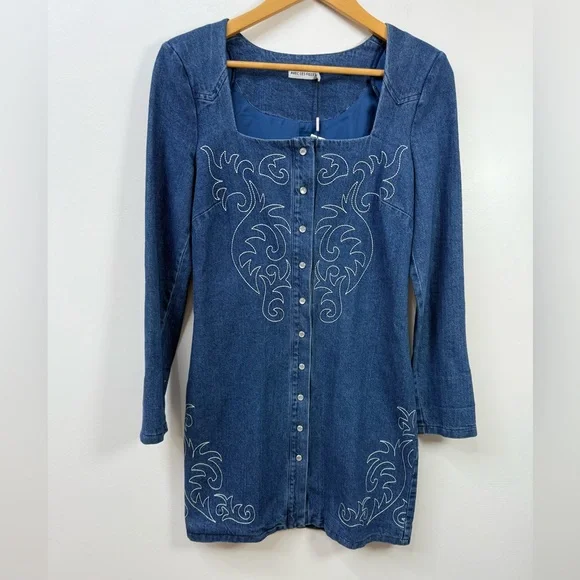 NWT Avec Les Filles Western
Embroidery Long Sleeve Denim Dress size 4 - Picture 4 of 12